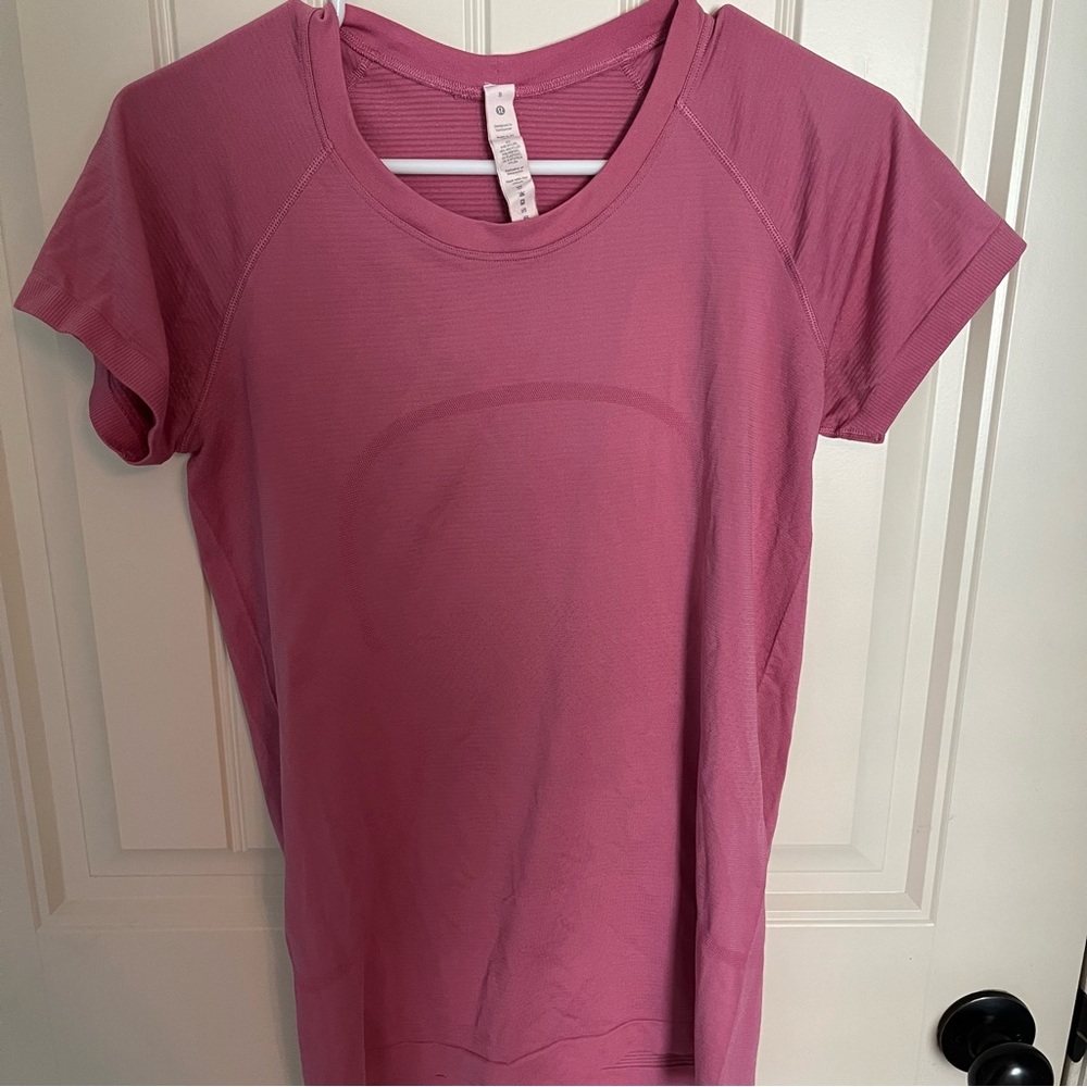 Lululemon SwiftlyTech Short Sleeve-Pink Size 8
